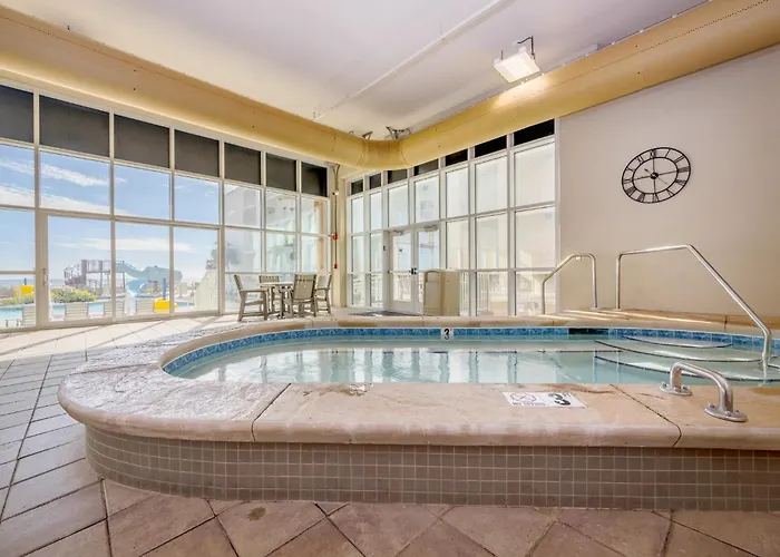 Phoenix Gulf Towers 2203 Apartment *